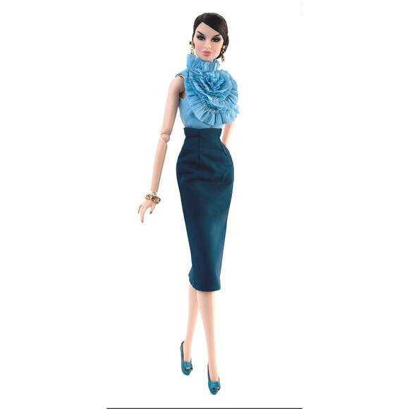 NEW Fashion Royalty Integrity Toys TAKE ME ON VANESSA 12”Doll - Picture 7 of 16